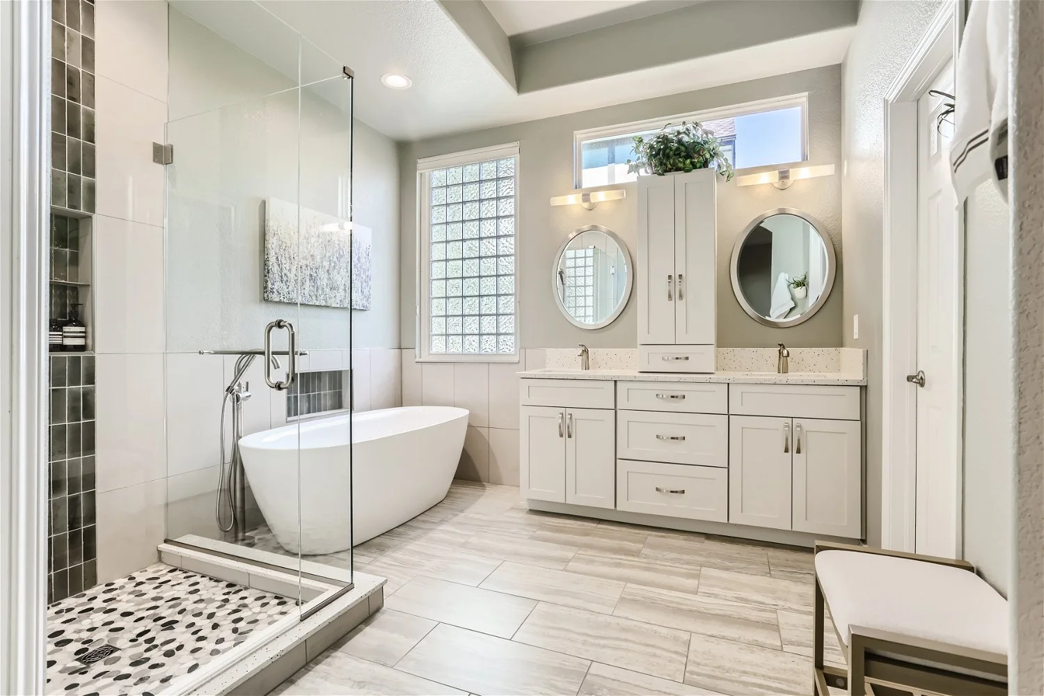 Spacious bath retreat design reference